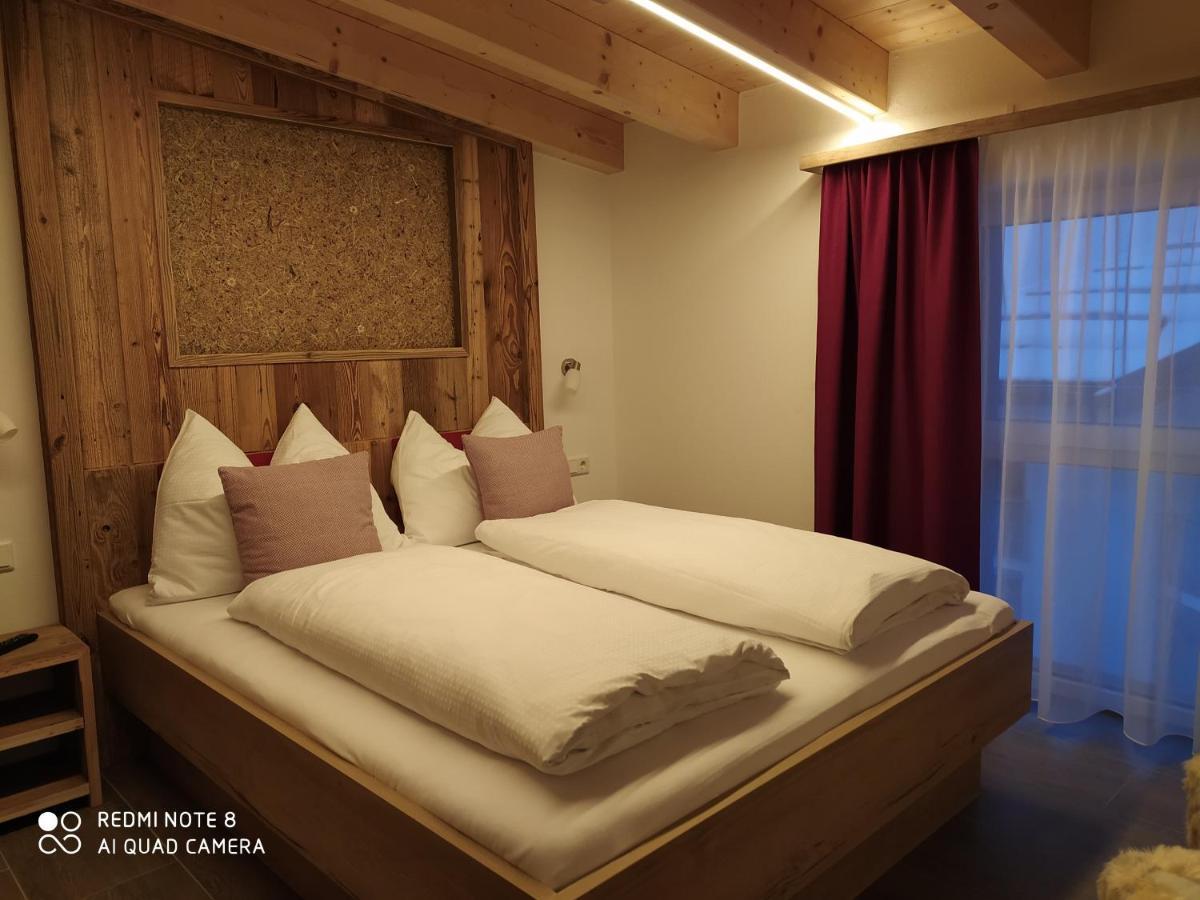 Alp-In Lodges คาพรูน ภายนอก รูปภาพ