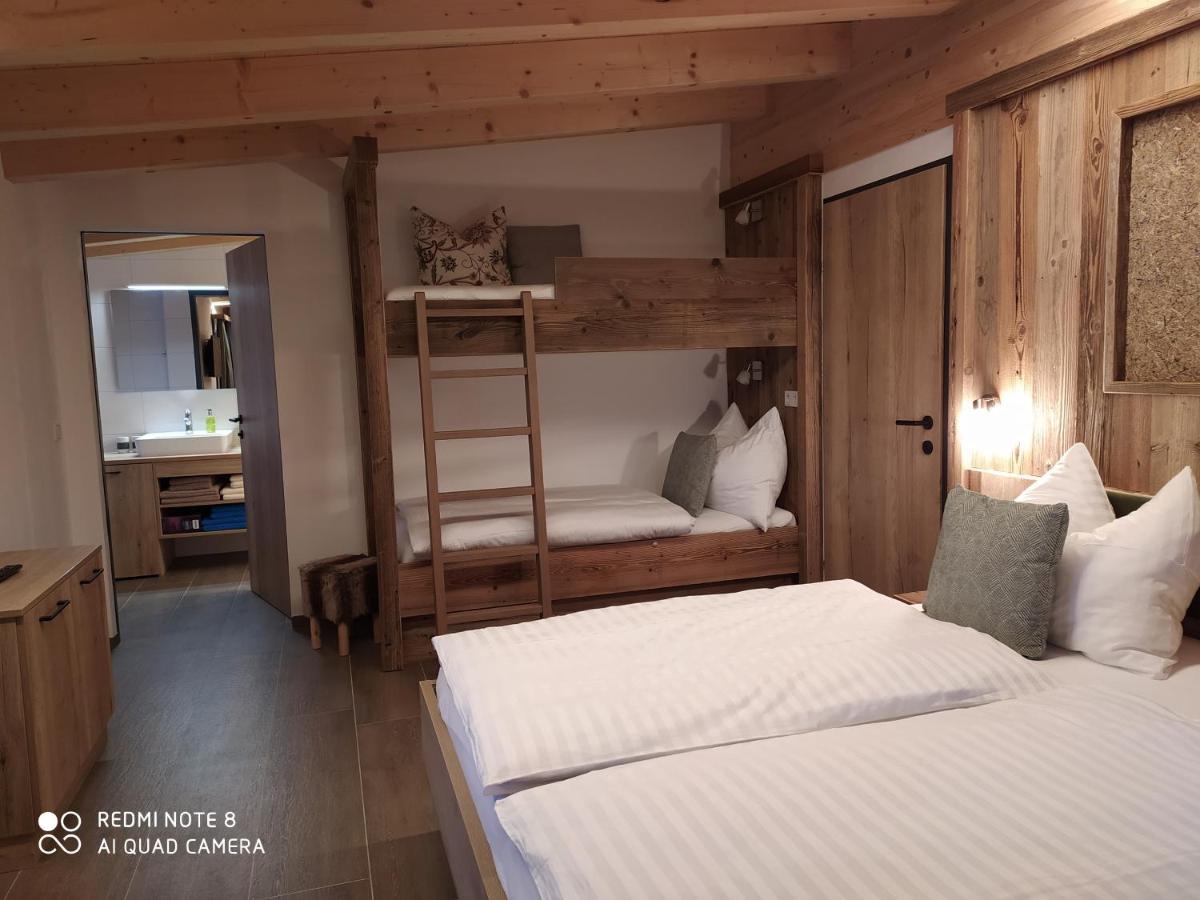 Alp-In Lodges คาพรูน ภายนอก รูปภาพ