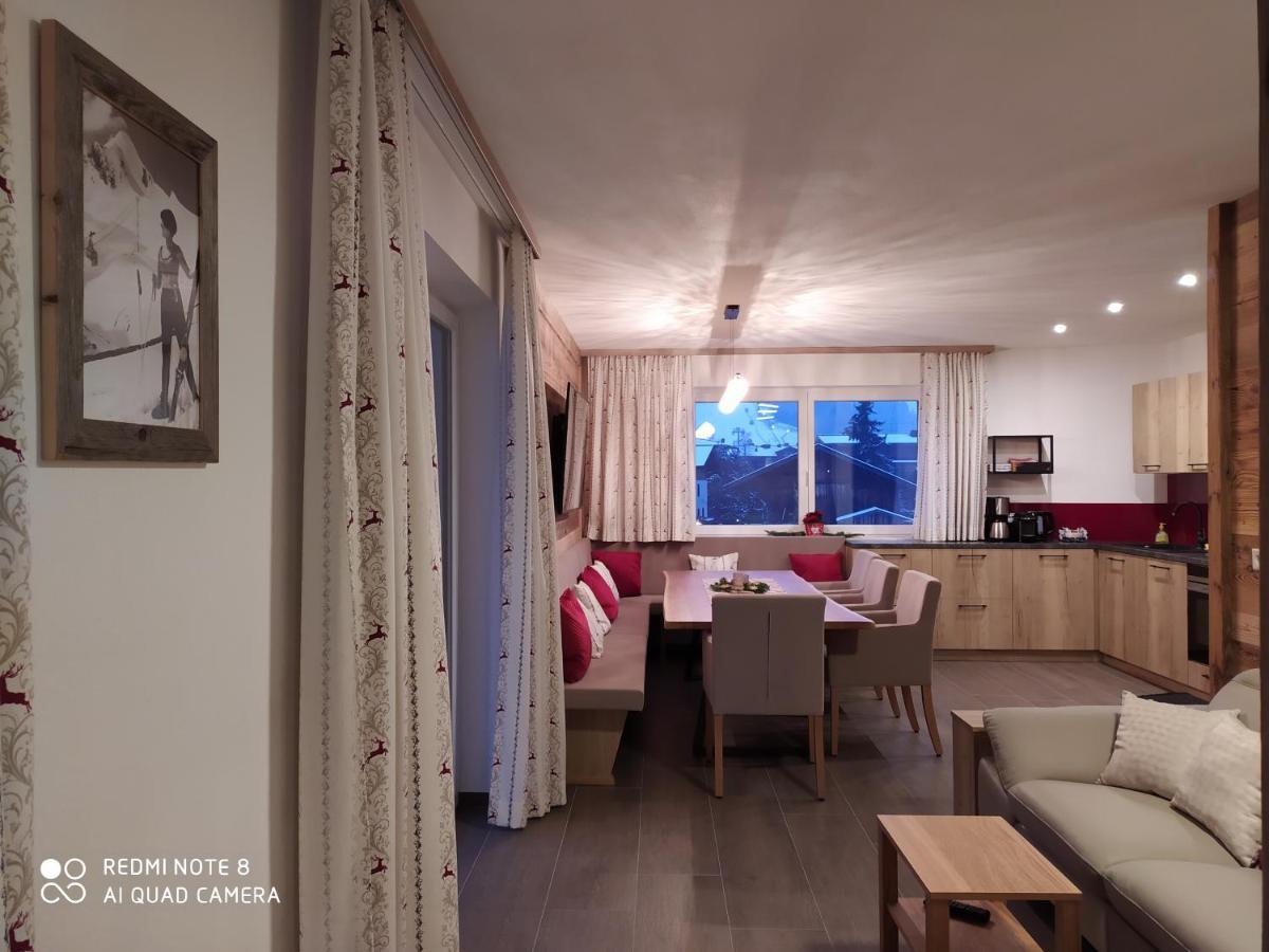 Alp-In Lodges คาพรูน ภายนอก รูปภาพ