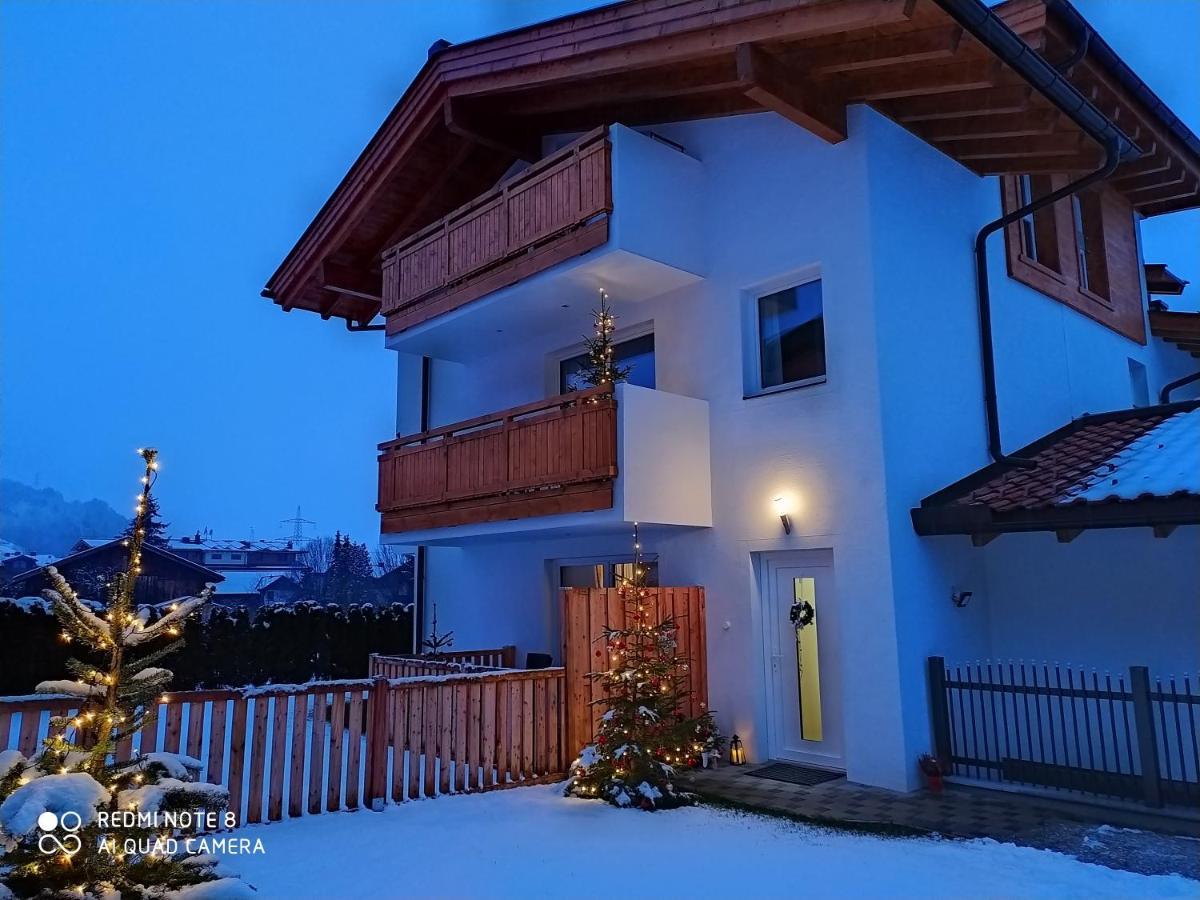 Alp-In Lodges คาพรูน ภายนอก รูปภาพ