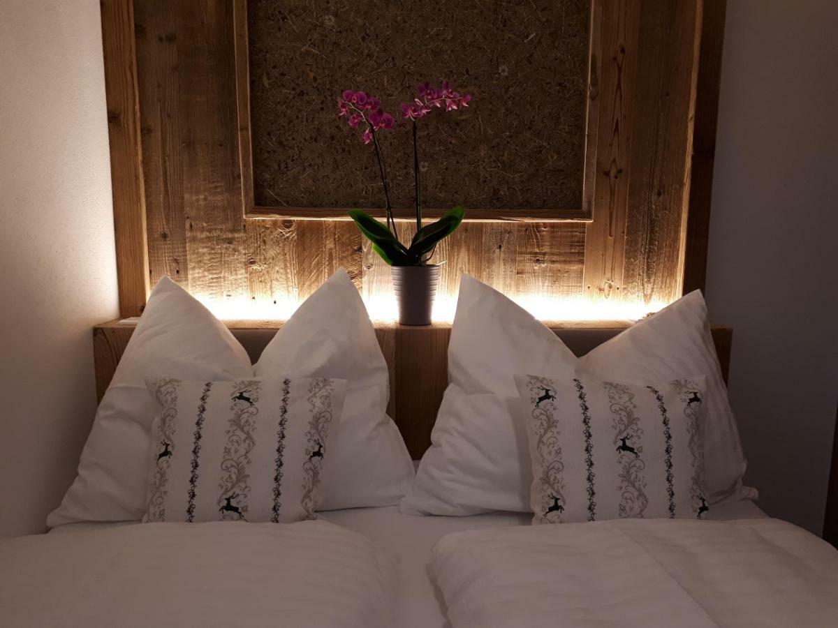 Alp-In Lodges คาพรูน ภายนอก รูปภาพ